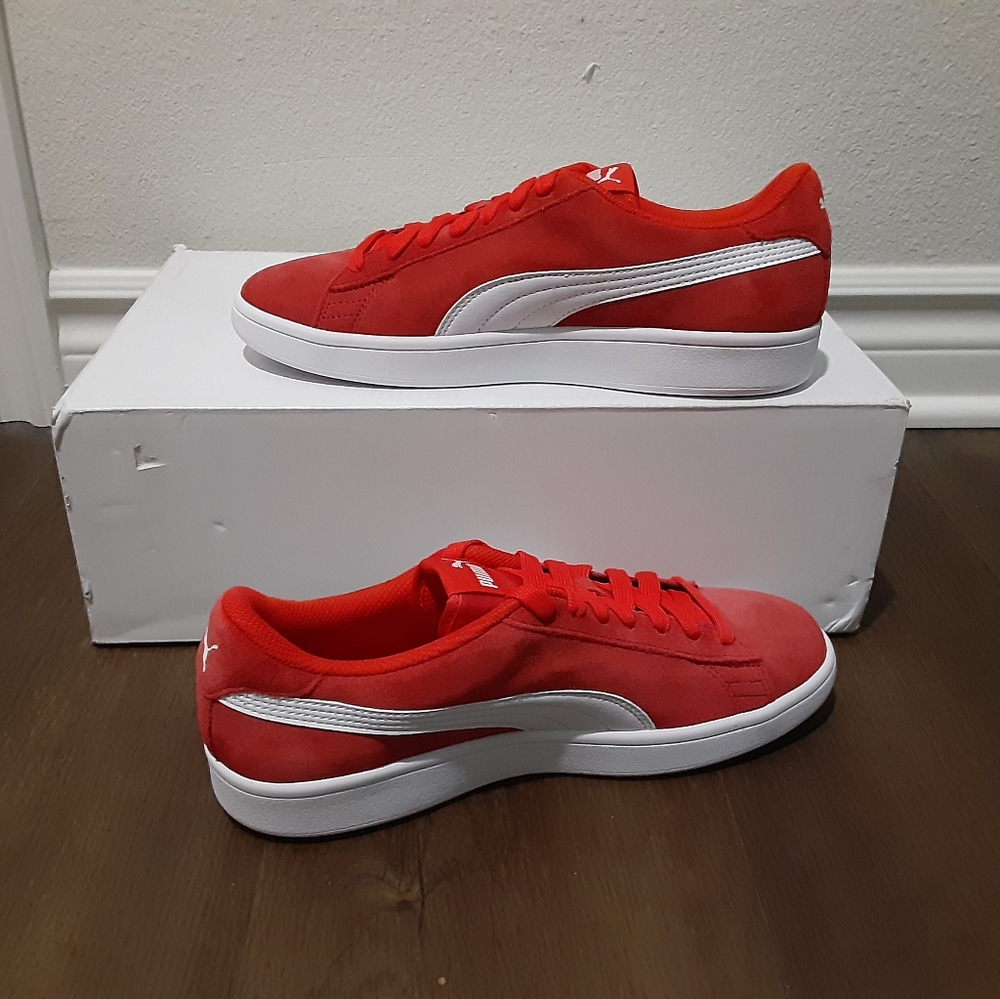 Puma - Picture 4 of 4